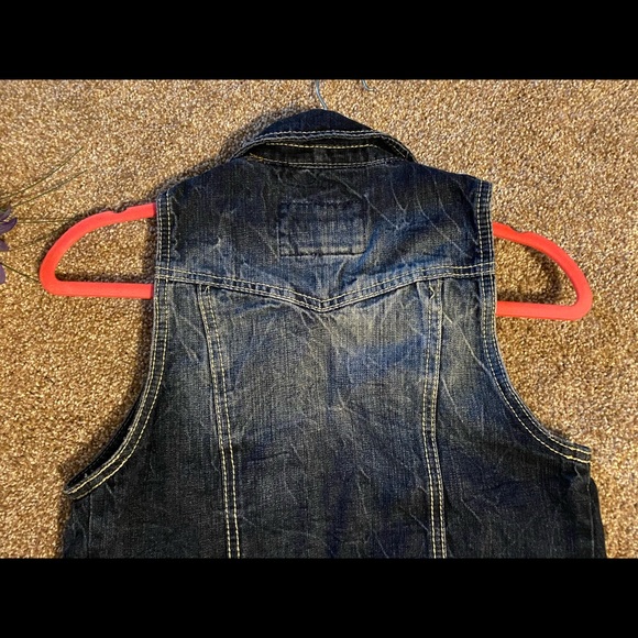 Vanity Denim Vest - Picture 5 of 5